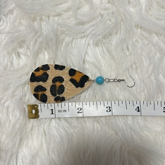 Earrings   - Picture 3 of 3